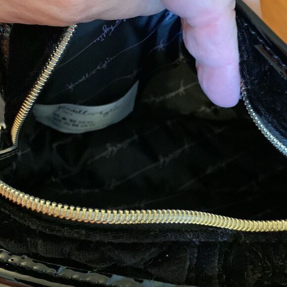 Kendall and Kylie black velvet and red shiny Crossbody and or make up bags. NWT - Picture 9 of 13
